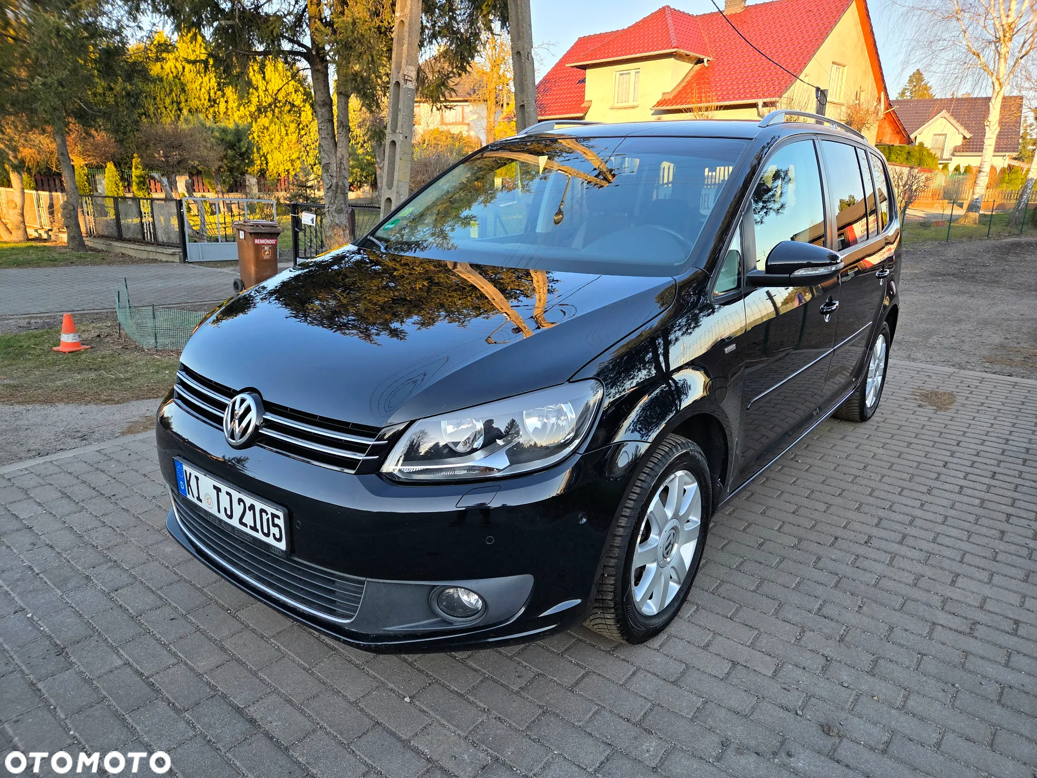 Volkswagen Touran 1.6 TDI DPF BlueMotion Technology Life - 4
