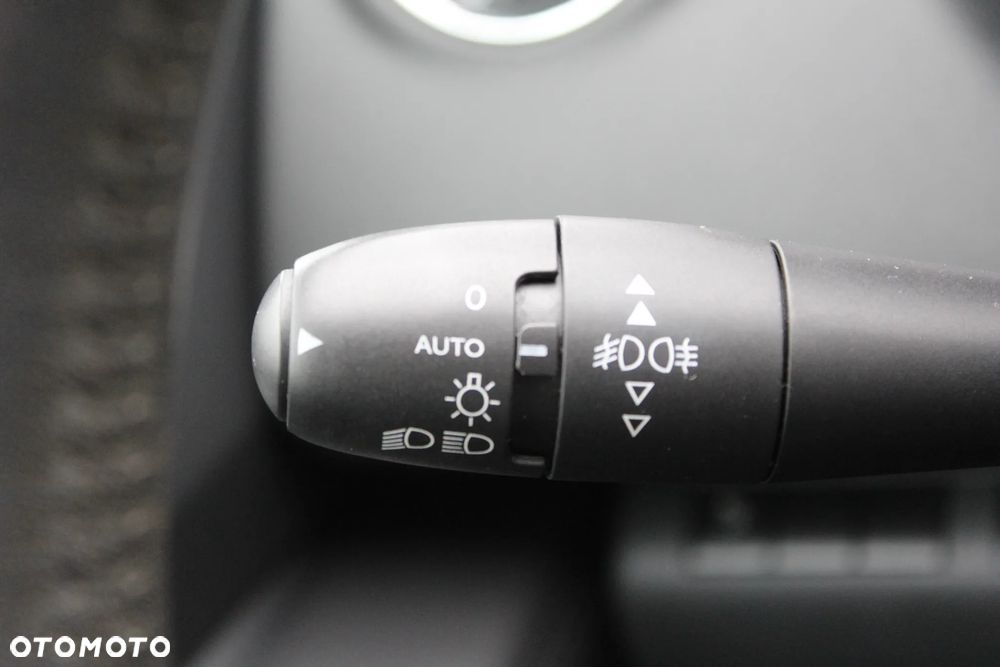 Peugeot 3008 2.0 BlueHDi Allure S&S - 16