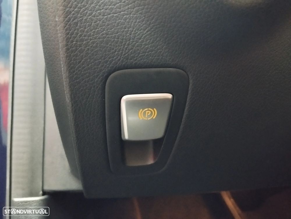 Mercedes-Benz C 220 d AMG Line - 22