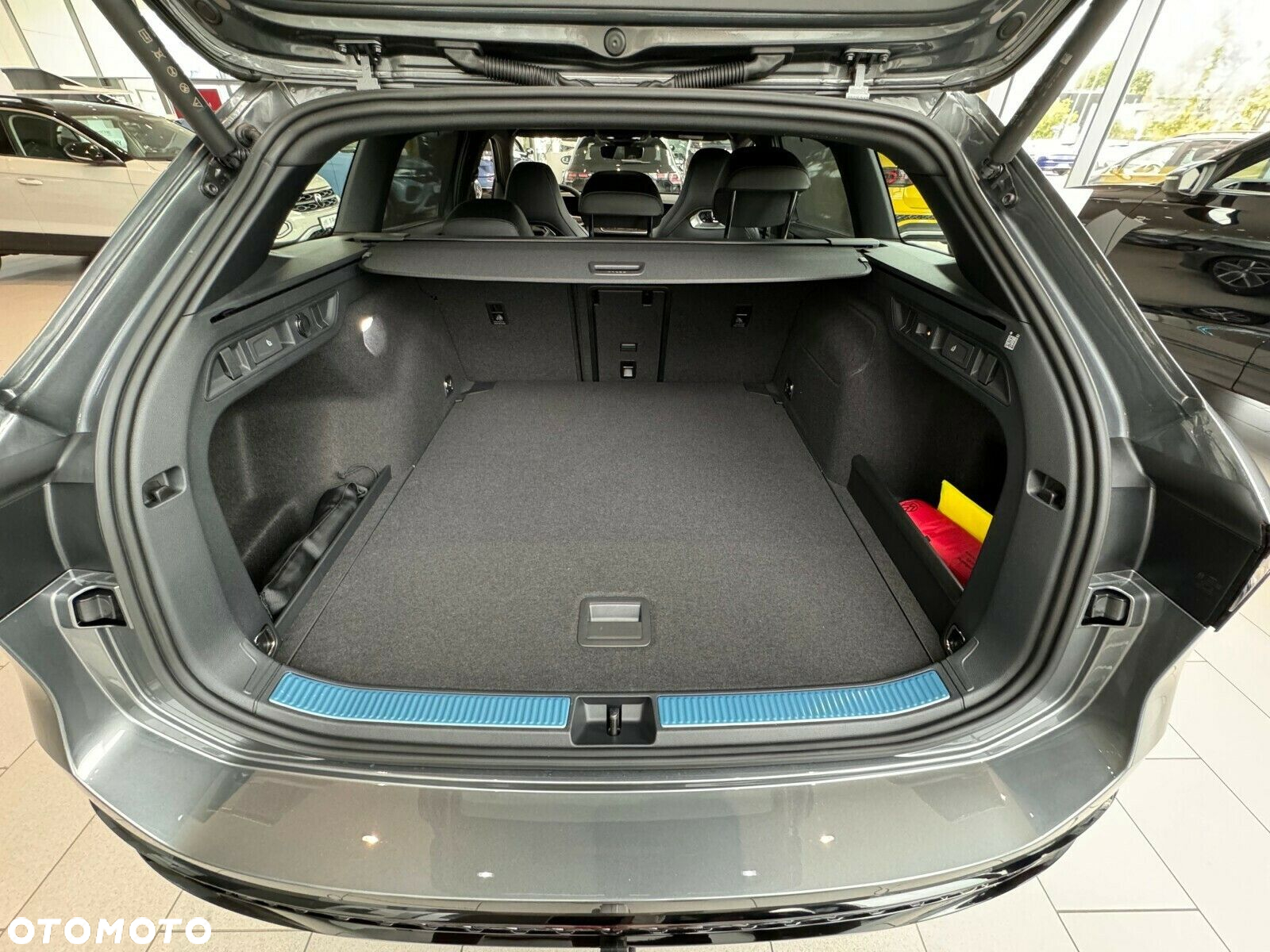 Volkswagen Passat - 8