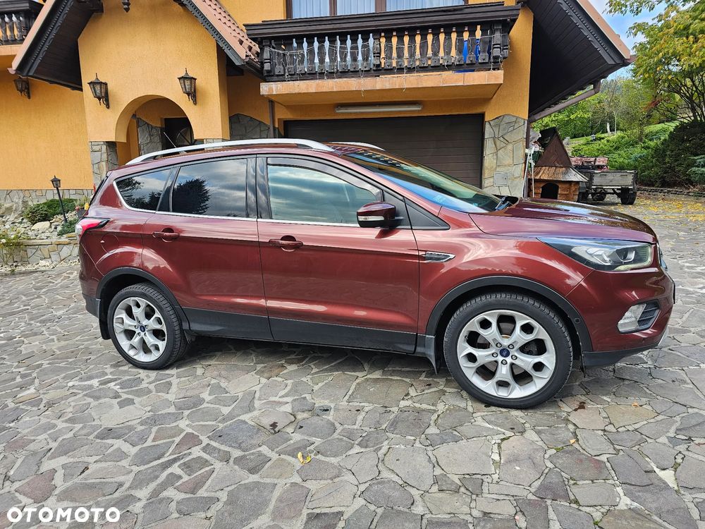Ford Escape 2.0 EcoBoost AWD Titanium - 9
