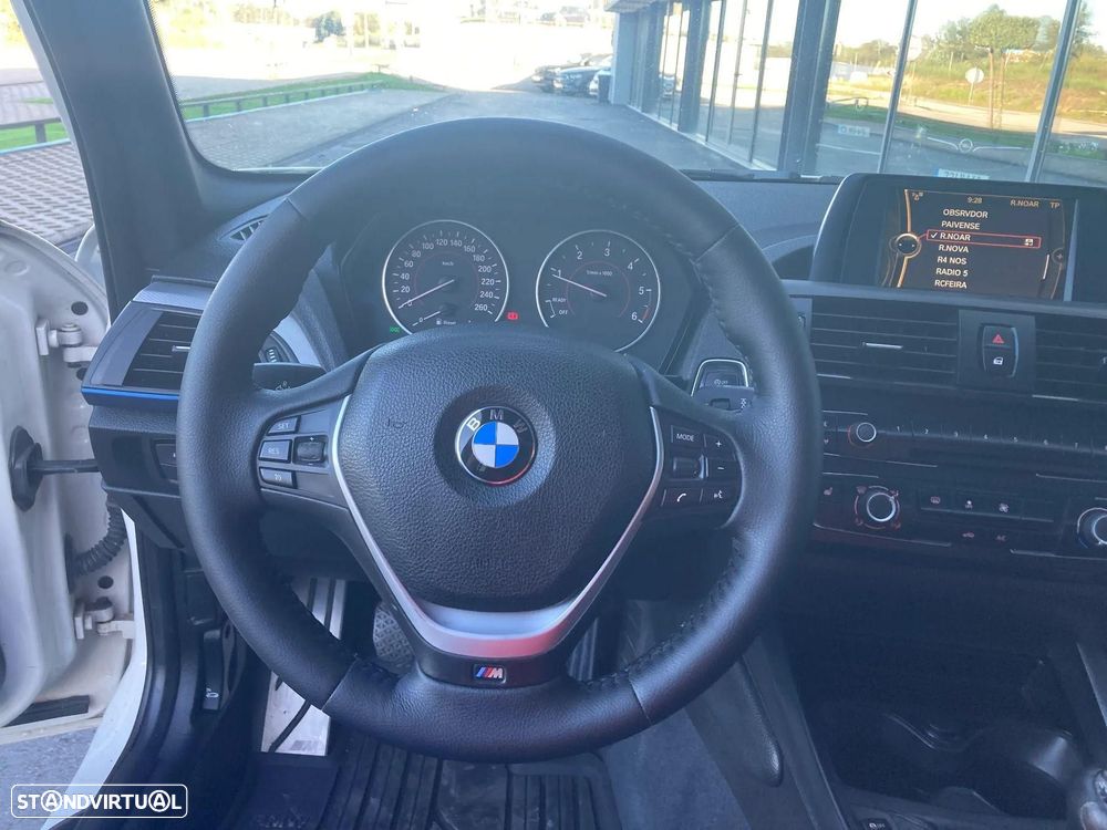 BMW 118 d Pack M - 13