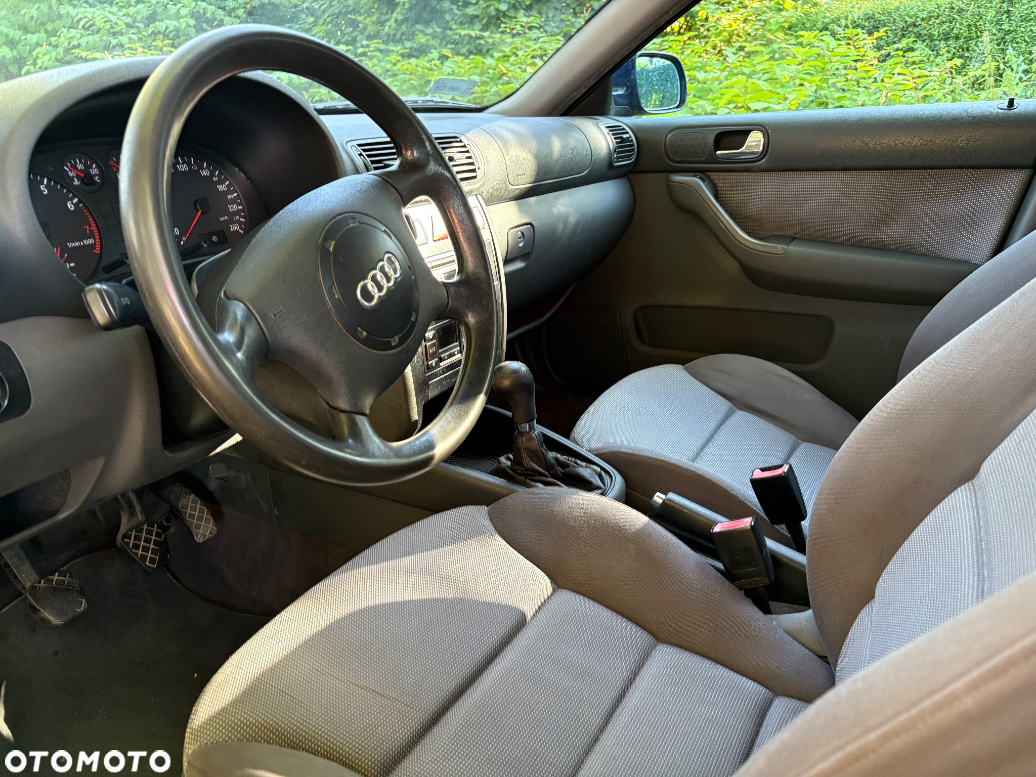 Audi A3 1.6 Ambiente - 8