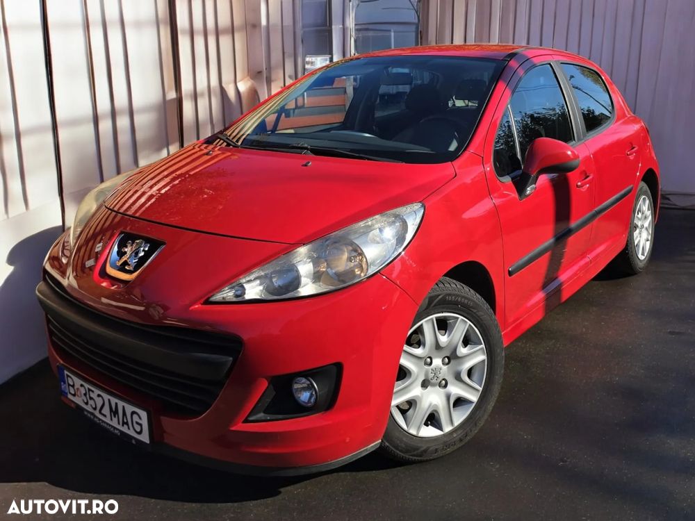 Peugeot 207 - 1