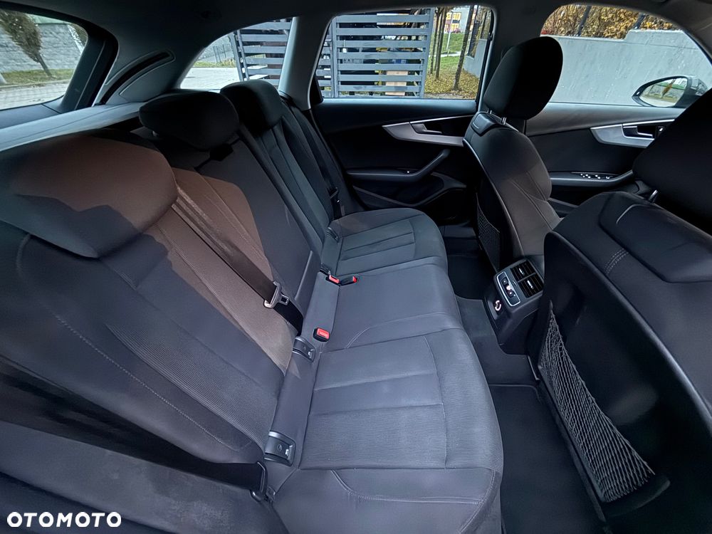 Audi A4 Avant - 33