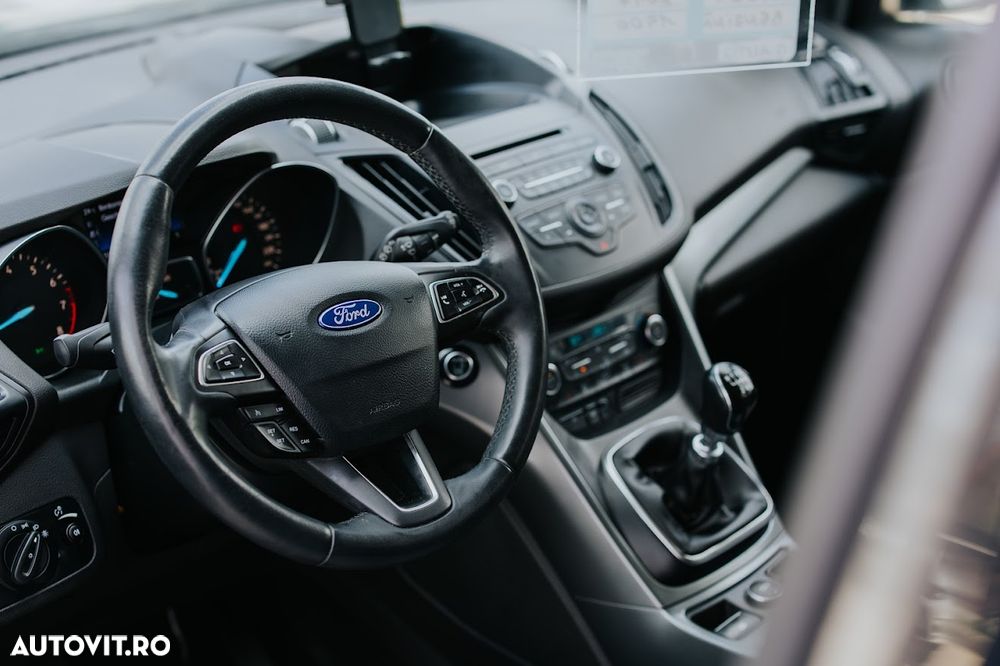 Ford Kuga 1.5 EcoBoost 2WD Trend - 11