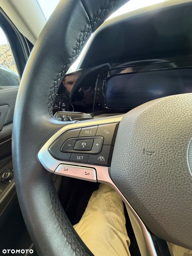 Volkswagen Golf 1.5 eTSI EVO R-Line DSG - 12