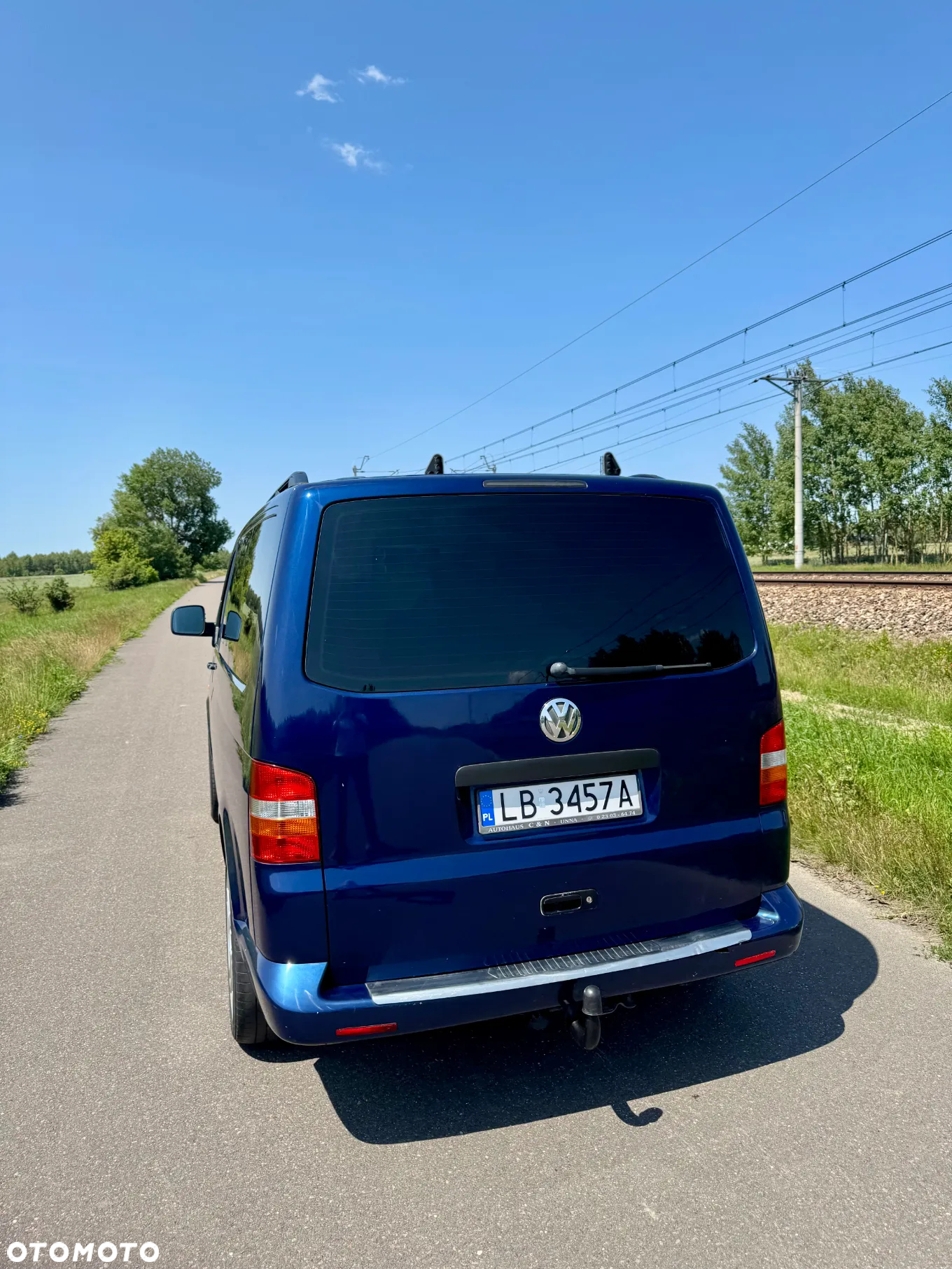 Volkswagen Multivan - 2