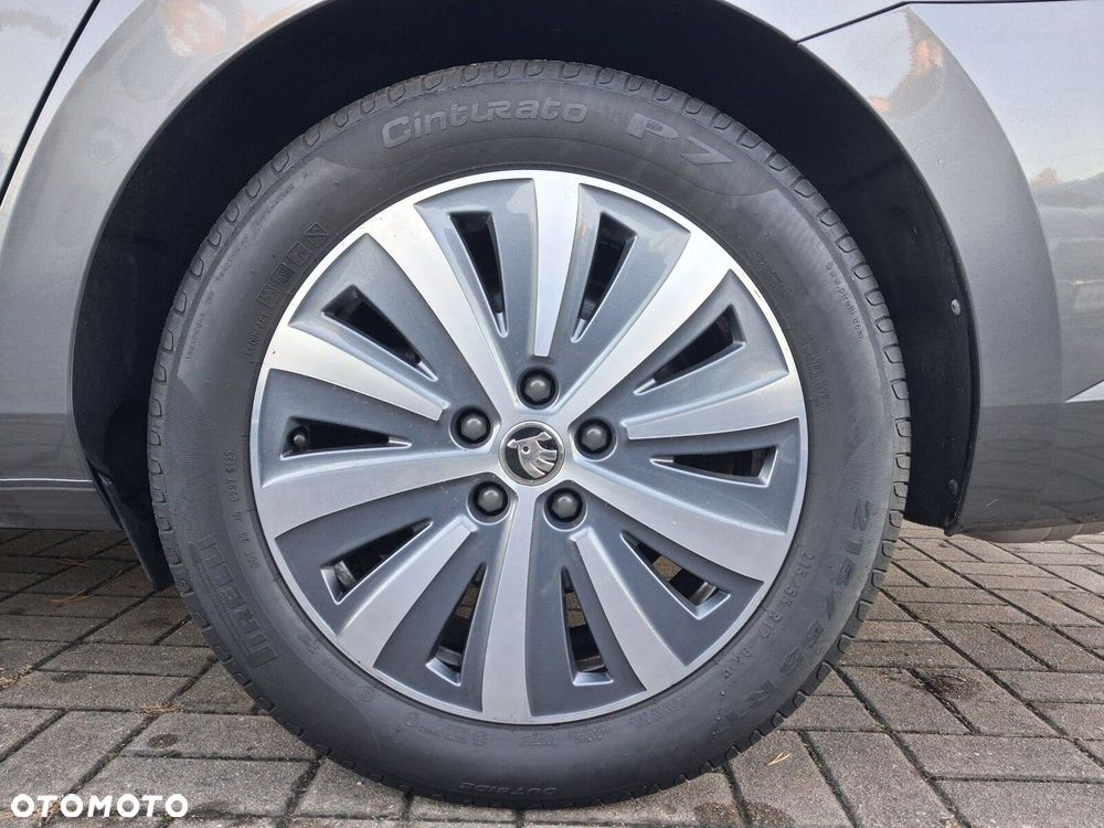 Skoda Superb 2.0 TSI Style DSG - 35