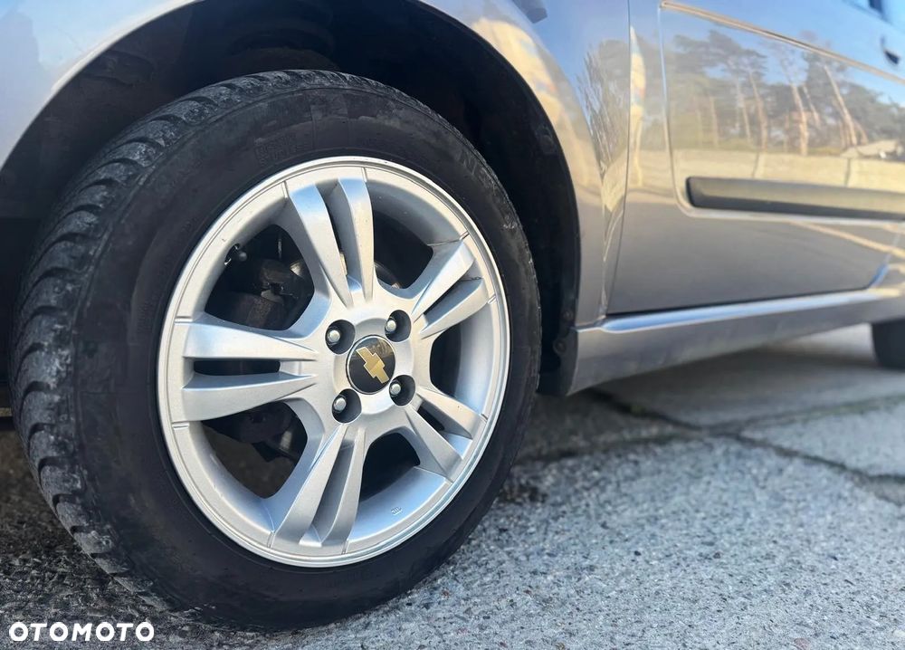 Chevrolet Aveo - 19