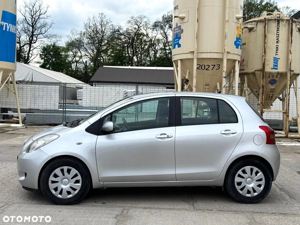 Toyota Yaris 1.3 Sol Premium MM - 26