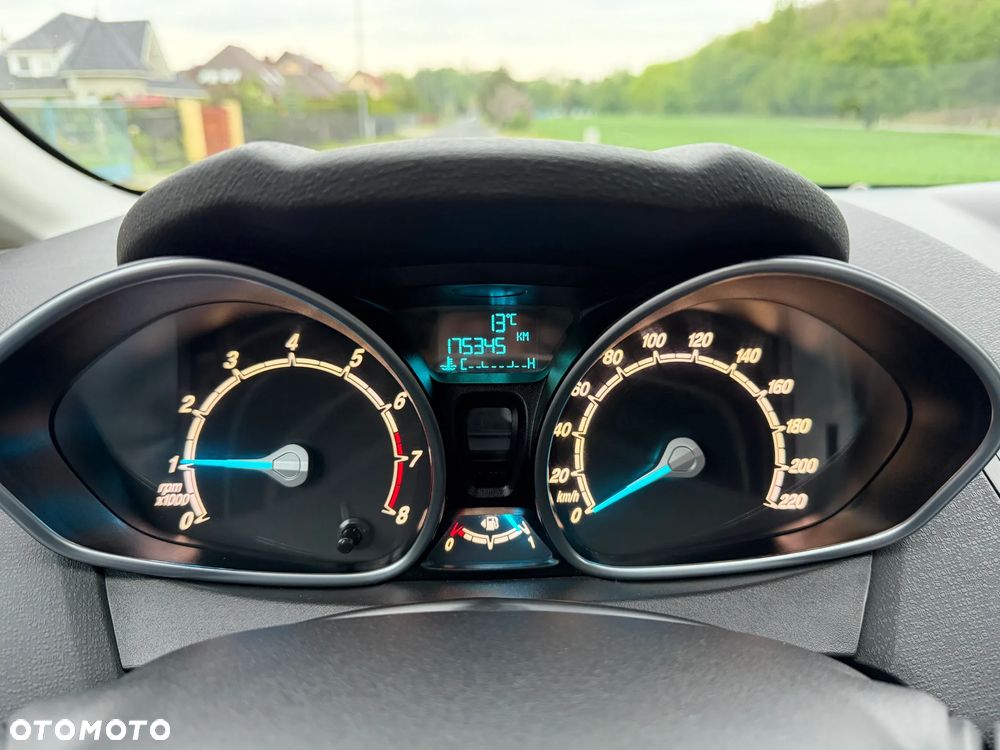 Ford Fiesta 1.0 EcoBoost Titanium EU6 - 22