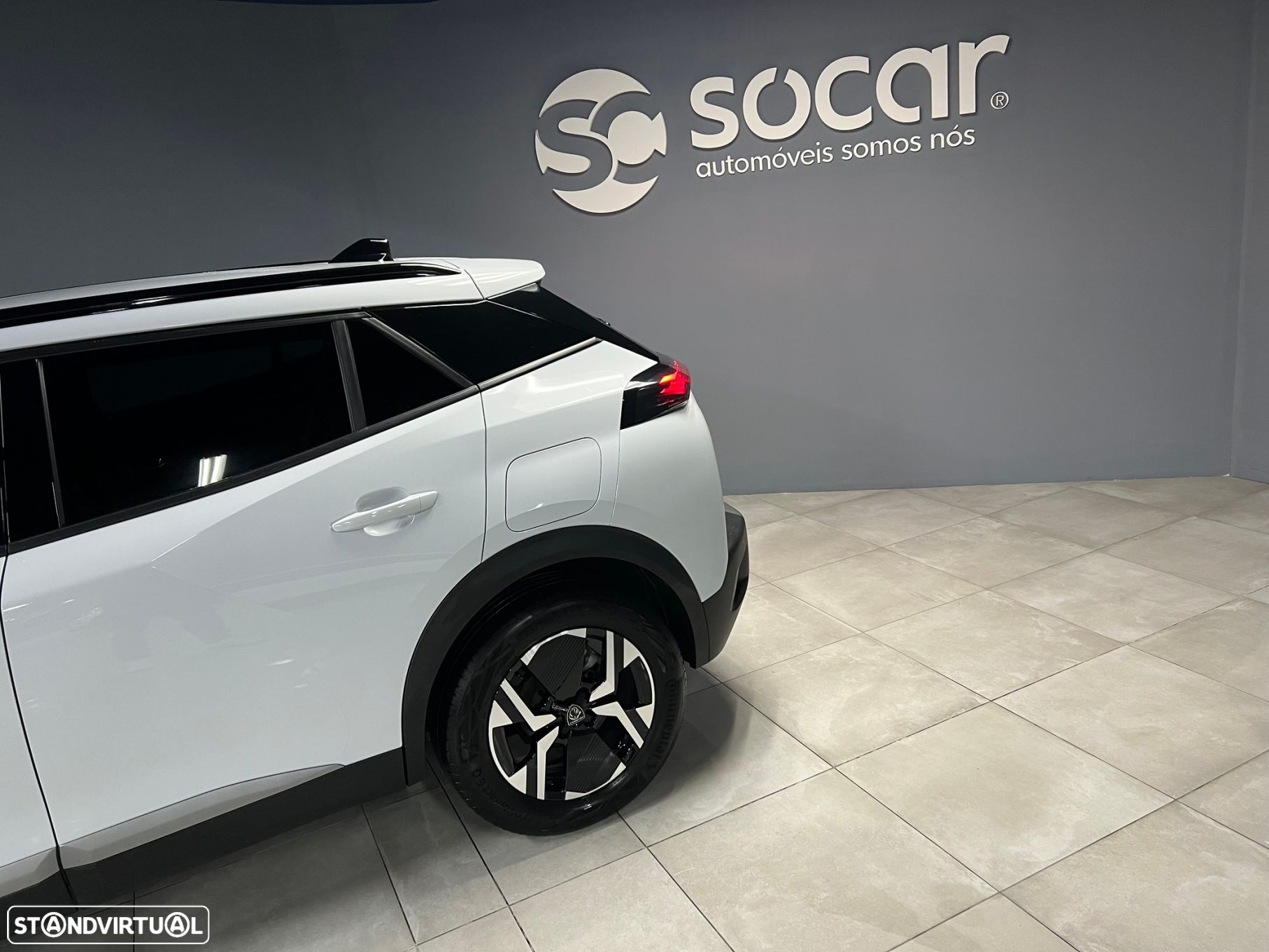 Peugeot 2008 1.2 PureTech Allure Pack EAT8 - 9