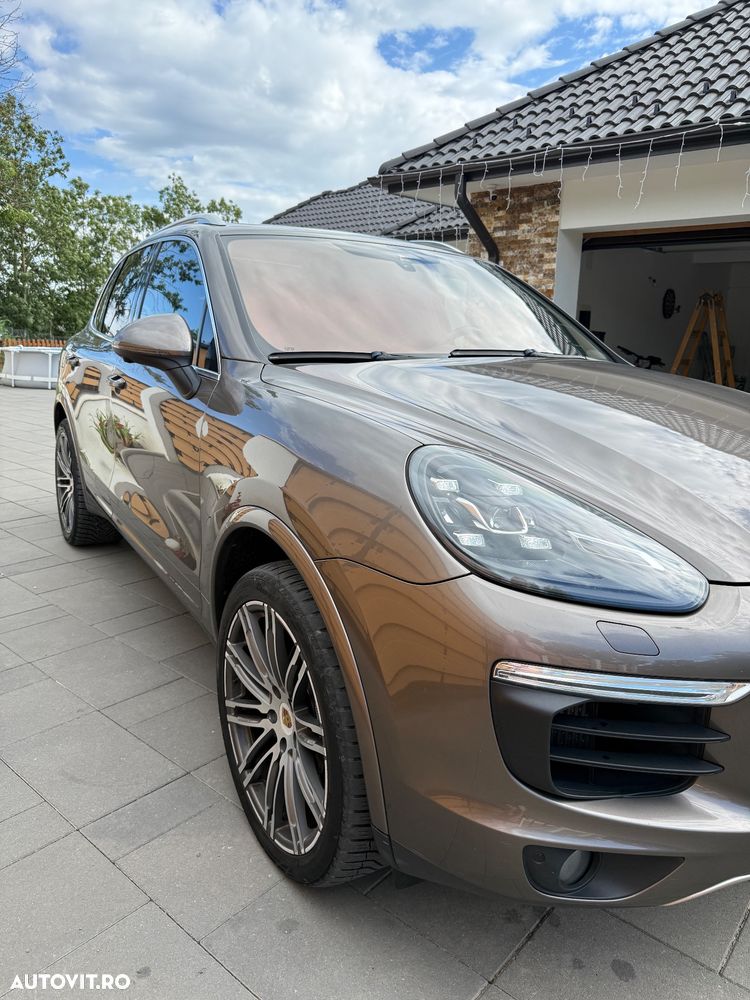 Porsche Cayenne - 3