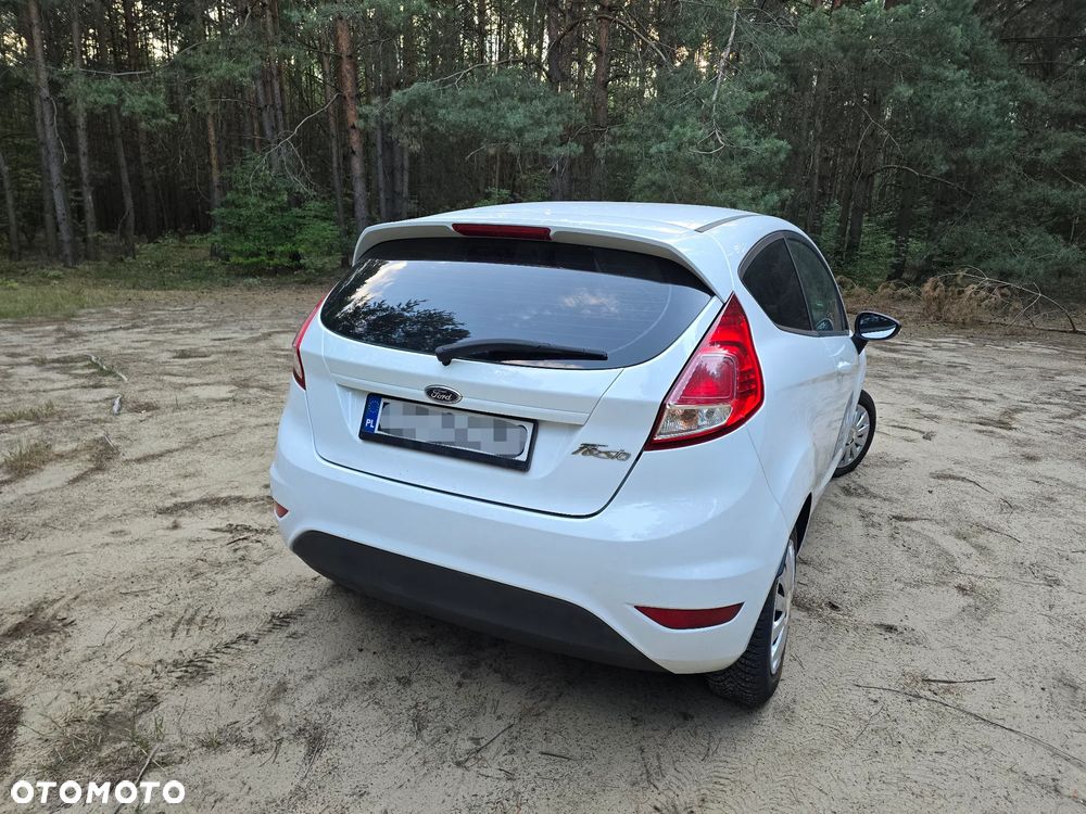 Ford Fiesta 1.25 Champions Edition - 24