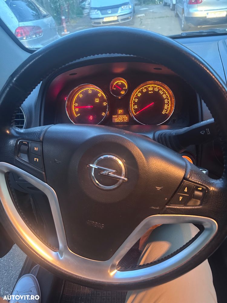 Opel Antara - 8