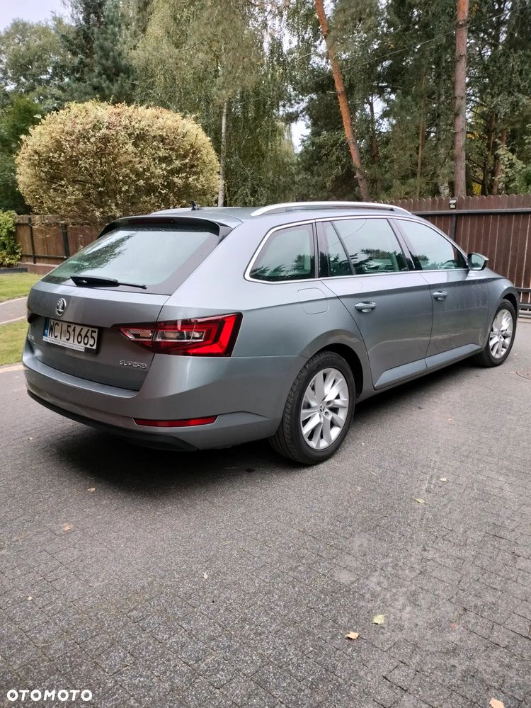 Skoda Superb 2.0 TSI Style DSG - 3