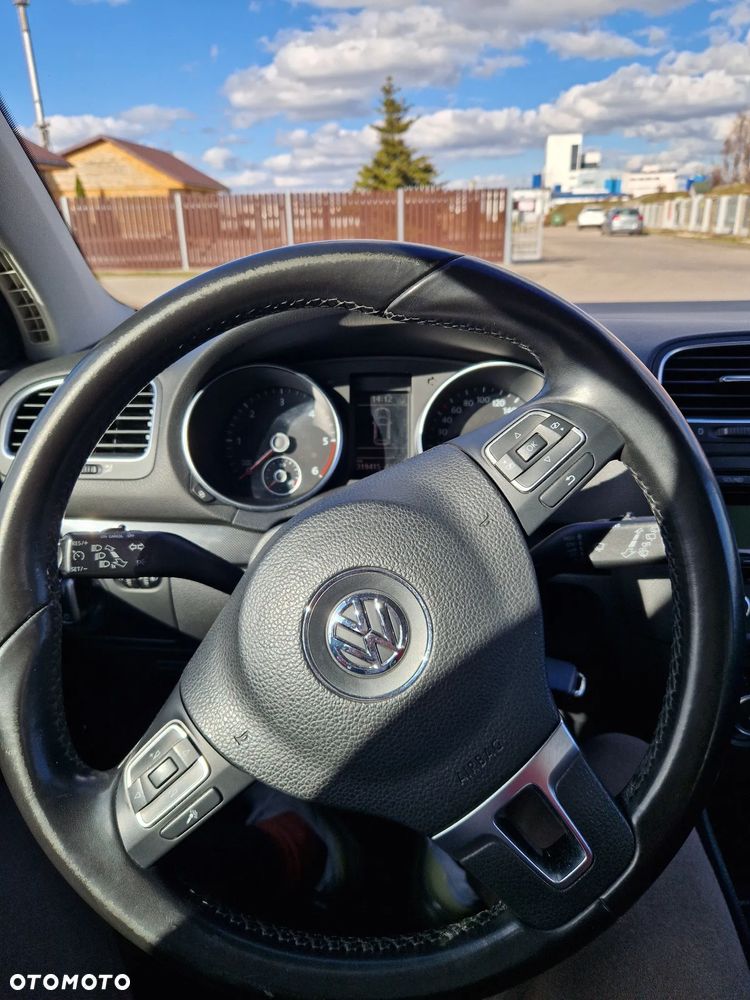 Volkswagen Golf 1.6 TDI BlueMot Comfortline - 19
