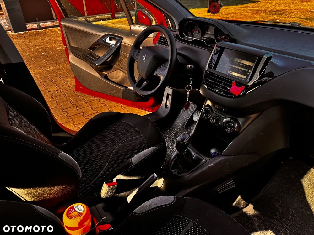 Peugeot 208 1.2 PureTech Active - 10