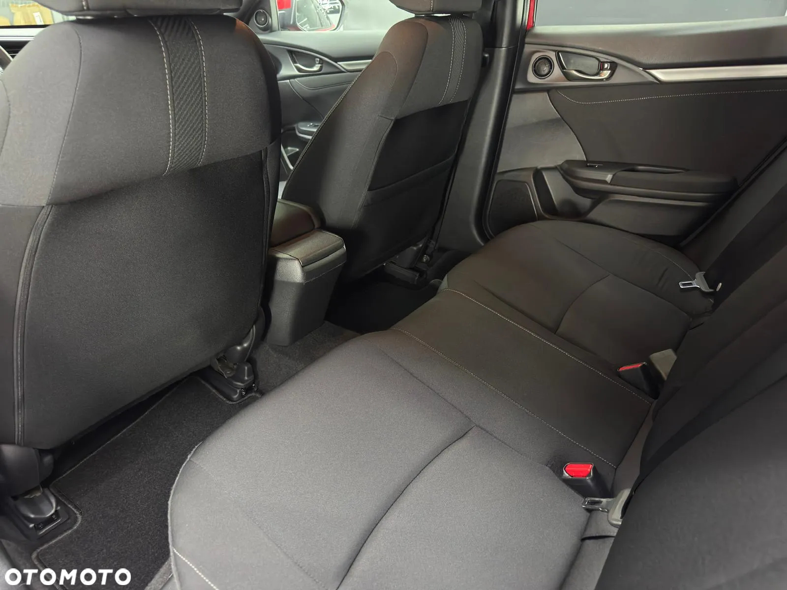 Honda Civic 1.5 i-VTEC Turbo Sport - 28