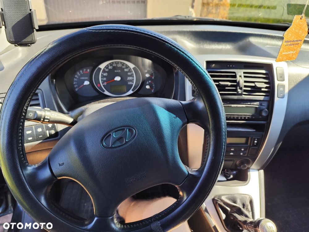 Hyundai Tucson 2.0 Comfort 2WD - 5