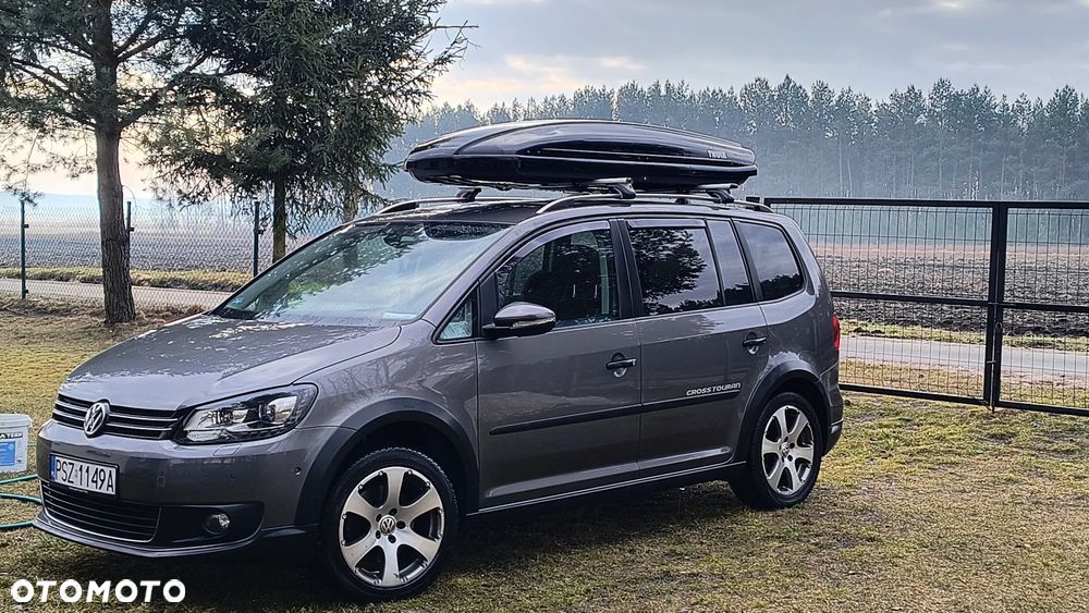 Volkswagen Touran 2.0 TDI DPF Cross DSG - 1