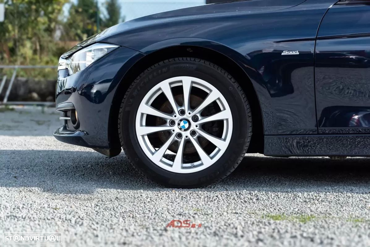 BMW 318 d Touring Line Sport - 4
