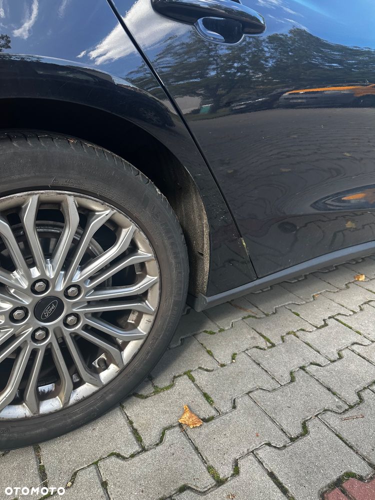 Ford Focus 1.0 EcoBoost Titanium - 9
