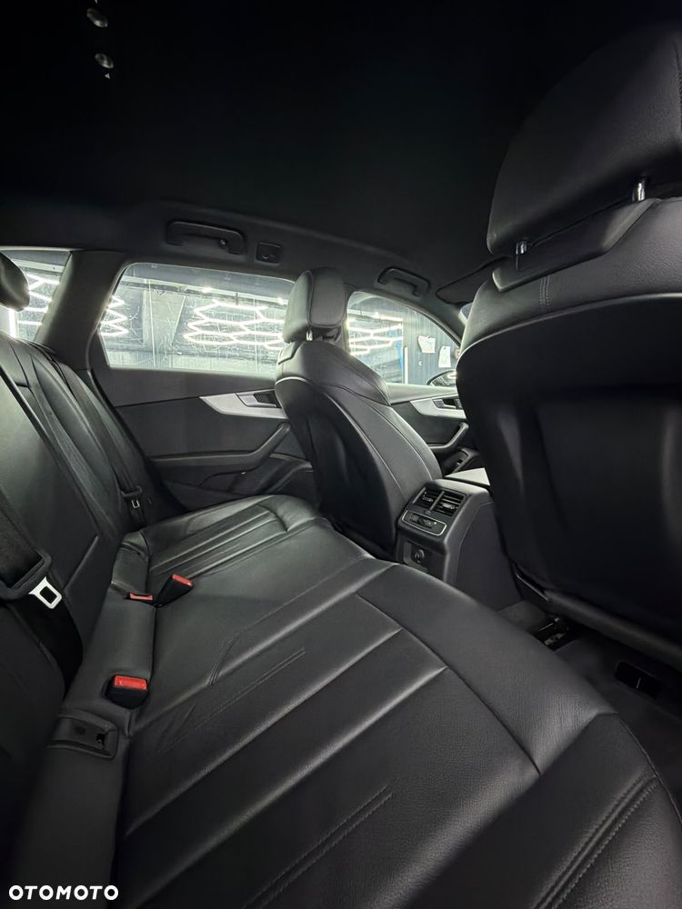 Audi A4 Avant - 32