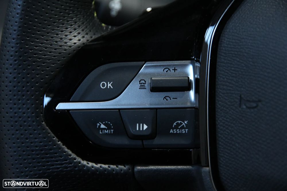 Peugeot 408 1.2 PureTech GT EAT8 - 16