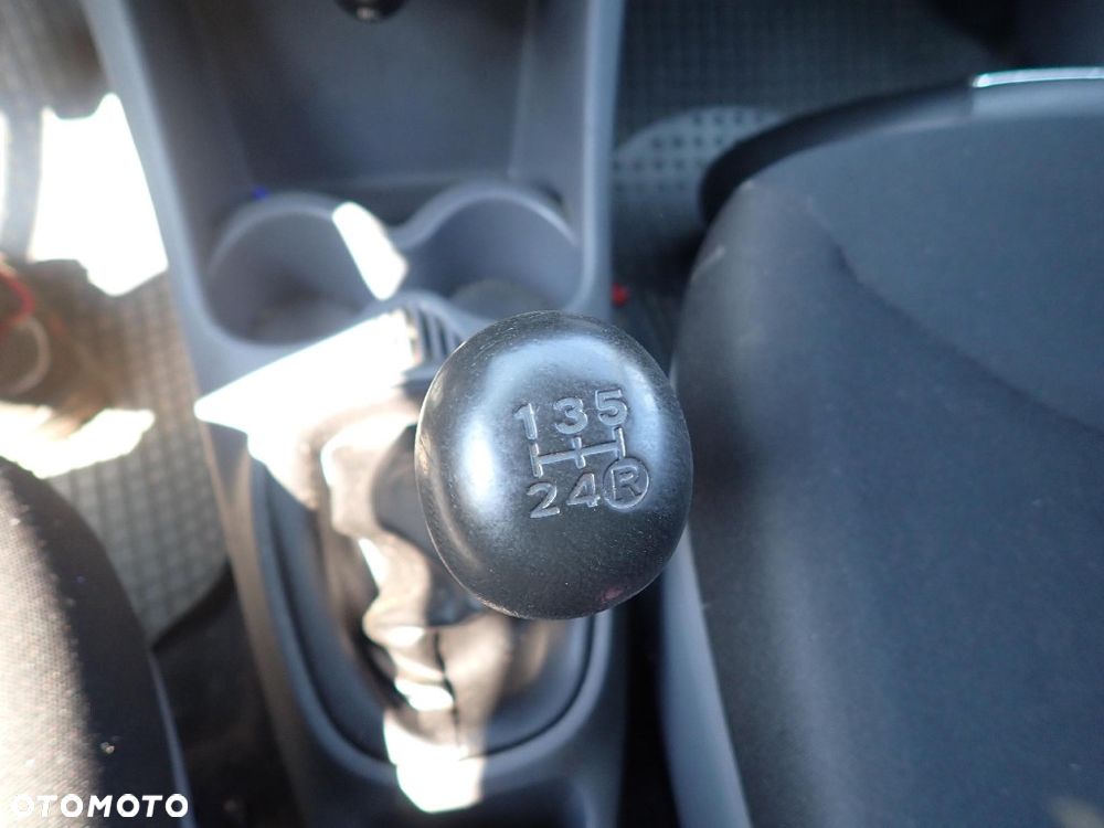CZĘŚCI - Toyota Aygo I 1,0 67KM 1KR-FE 1KR-B52 HB 5D 5B lakier 1E0 2008r. INDEX - 10223 - 12
