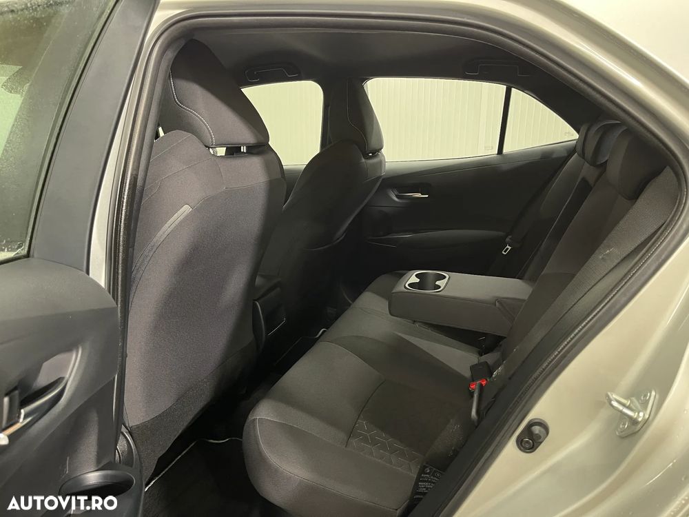 Toyota Corolla 2.0 HSD Exclusive - 10