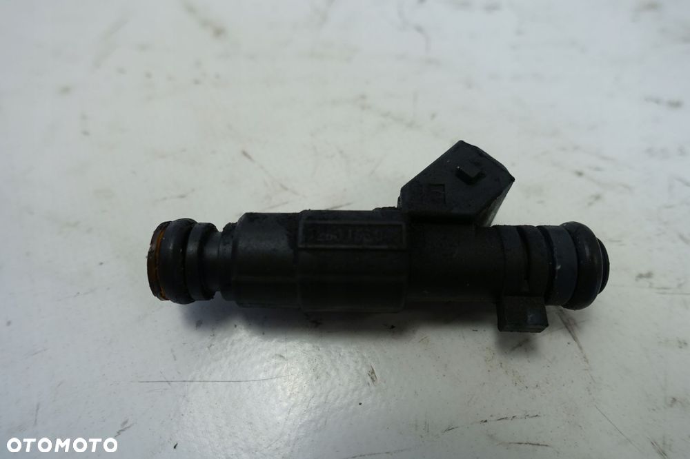 WTRYSKIWACZ Opel Omega 3.2 V6 _ wtrysk 0280156045 - 1