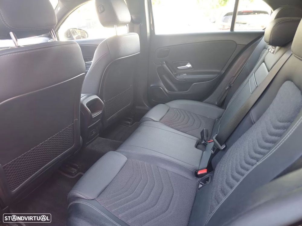 Mercedes-Benz A 250 e 8G-DCT Style - 11