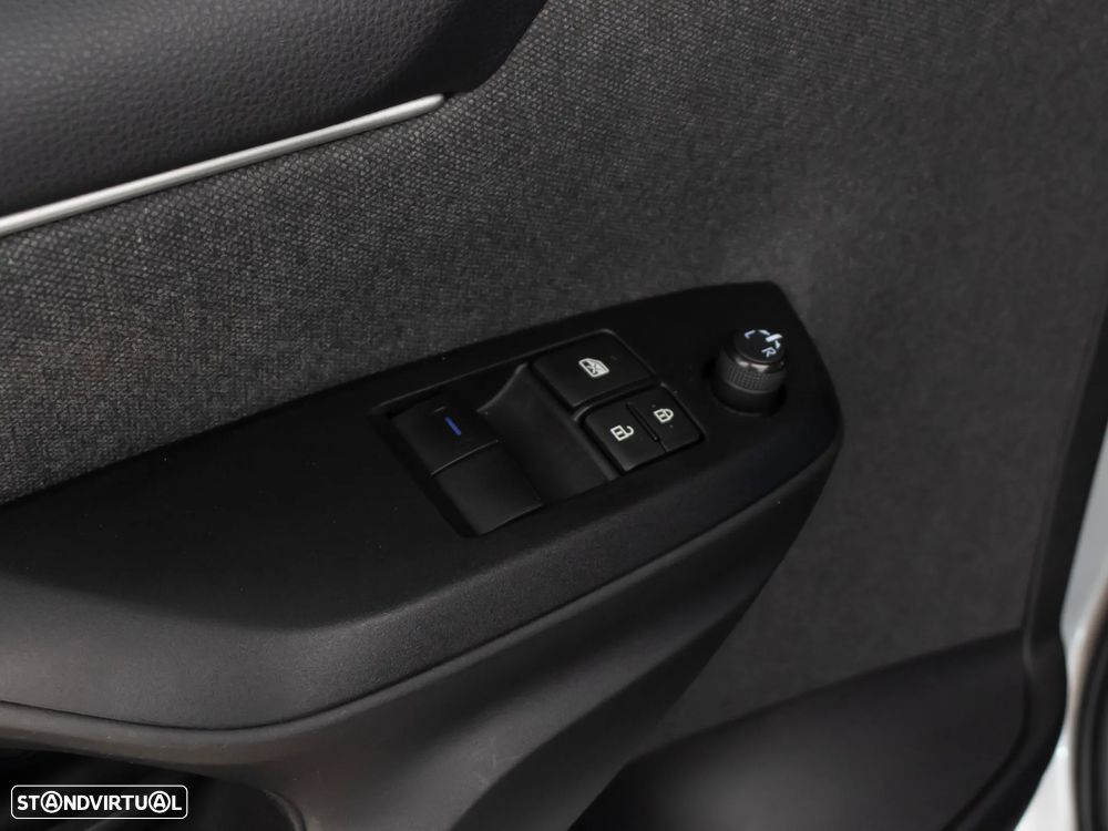 Toyota Yaris 1.5 HDF Comfort Plus - 19