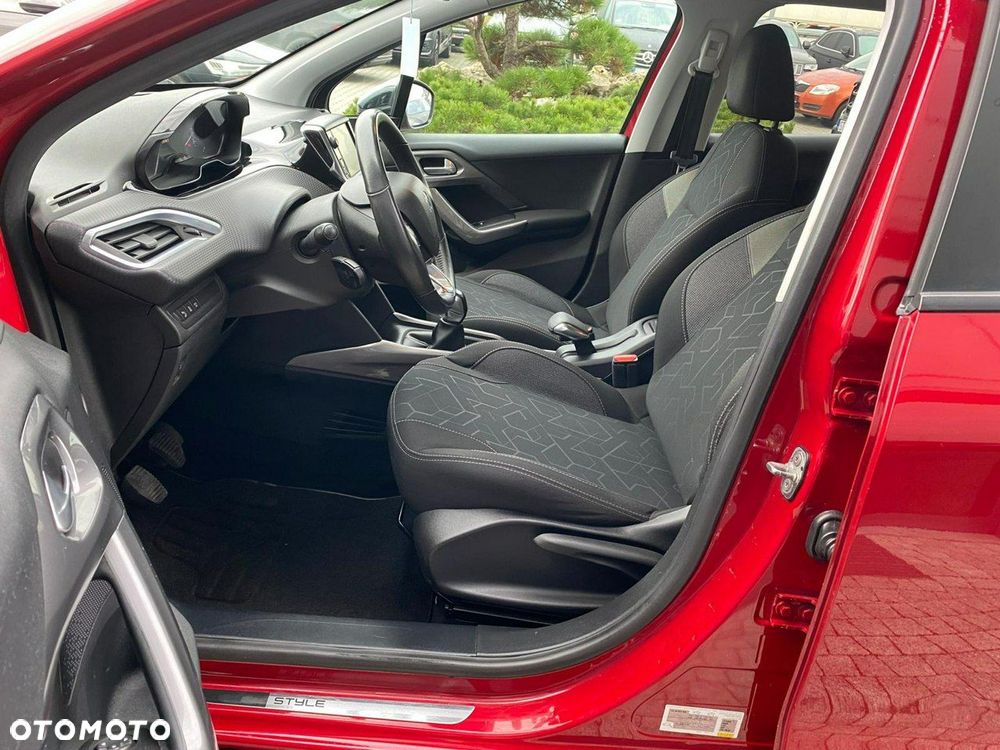 Peugeot 2008 1.2 Pure Tech GPF Active S&S - 9