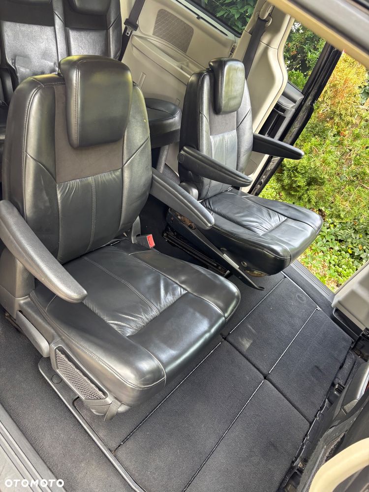 Chrysler Grand Voyager 2.8 CRD Limited - 33