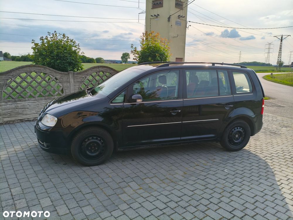 Volkswagen Touran 2.0 TDI Trendline - 16