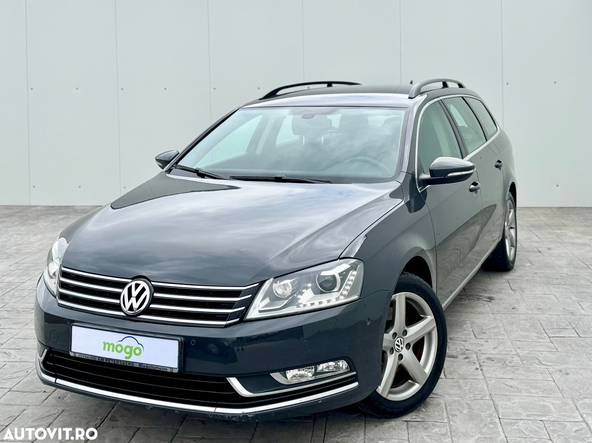 Volkswagen Passat Variant 2.0 Blue TDI SCR Highline - 11
