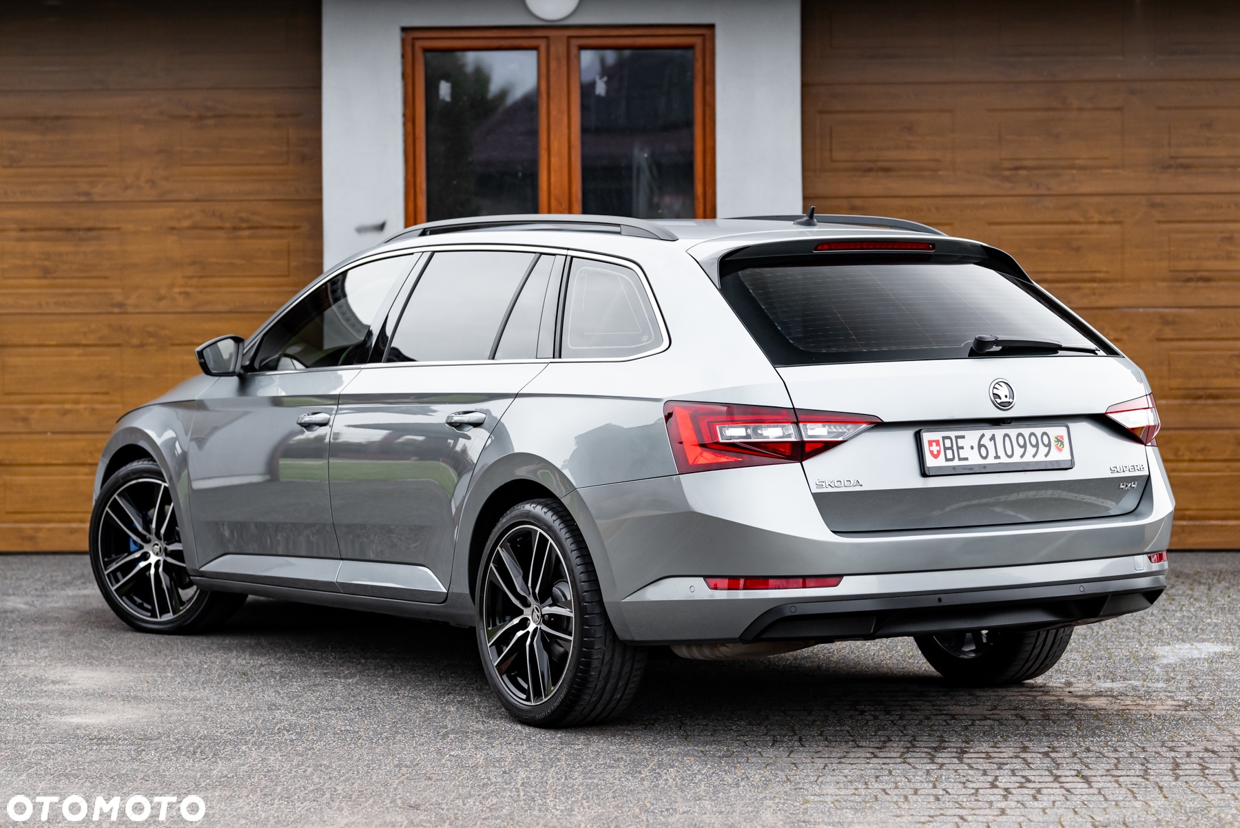 Skoda Superb Combi 2.0 TDI 4x4 DSG Ambition - 16
