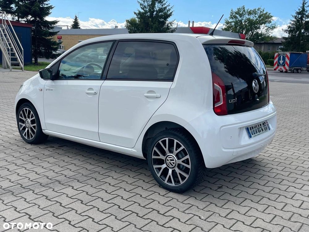 Volkswagen up! groove - 7