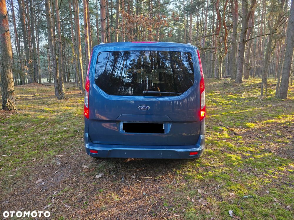 Ford Tourneo Connect Grand - 14