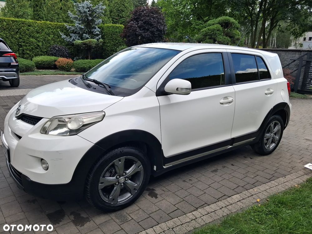 Toyota Urban Cruiser 1.4 D-4D Sol 4x4 EU5 - 26