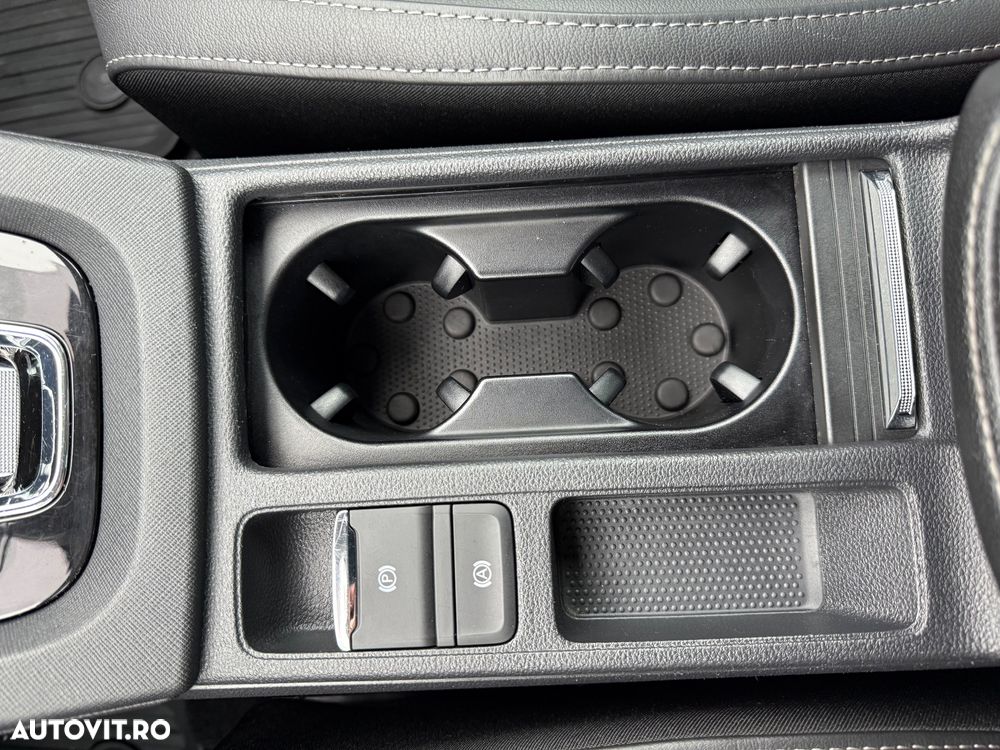 Skoda Octavia 2.0 TDI DSG Ambition - 25