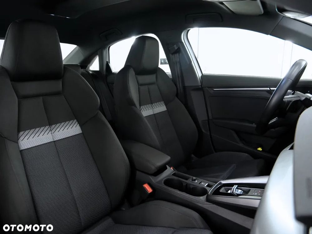 Audi A3 Limousine 35 TFSI mHEV Advanced S tronic - 8