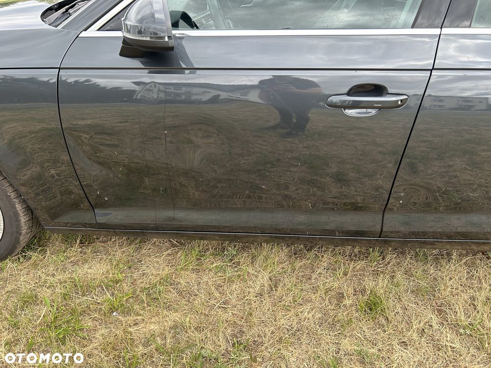 Audi A4 Limousine - 5