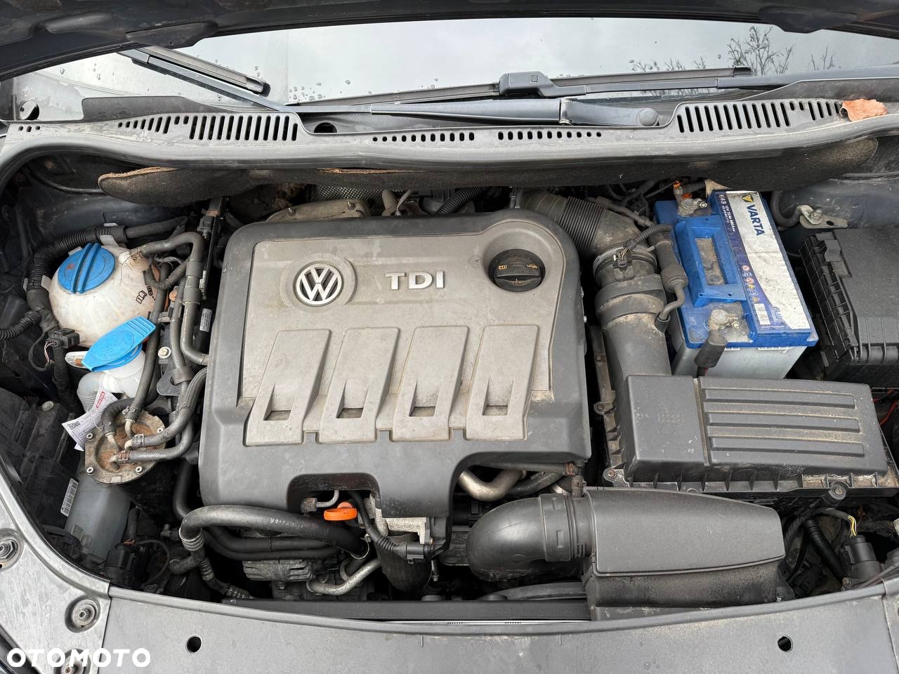 Volkswagen Touran 2.0 TDI DPF DSG Highline - 24