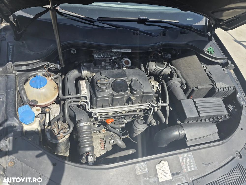Volkswagen Passat 2.0 TDI DPF Comfortline - 12