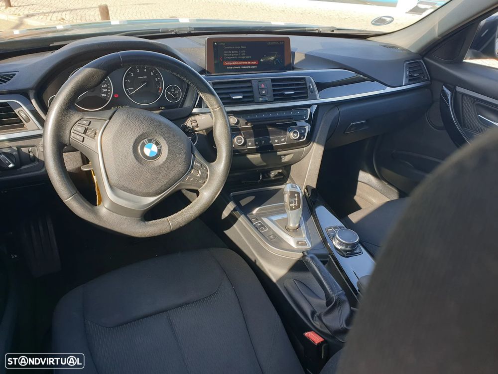 BMW 330 e iPerformance Advantage - 13