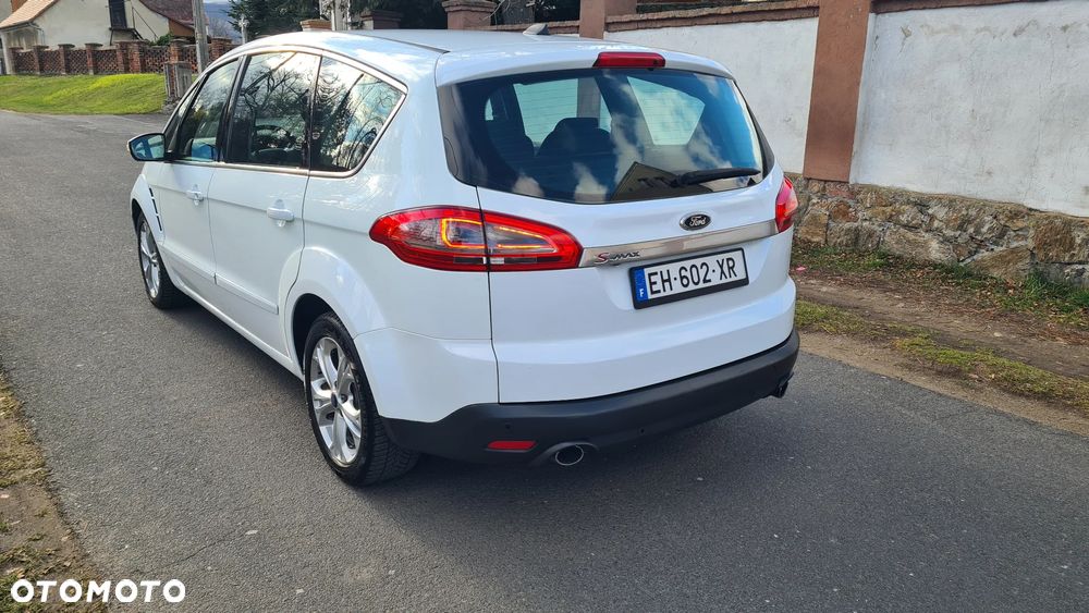 Ford S-Max 2.2 TDCi DPF Titanium - 4